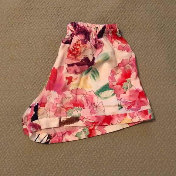 Plum Pretty Sugar Silk Floral Lounge Set - Picture 3 of 6